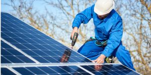 Installation Maintenance Panneaux Solaires Photovoltaïques à Justian